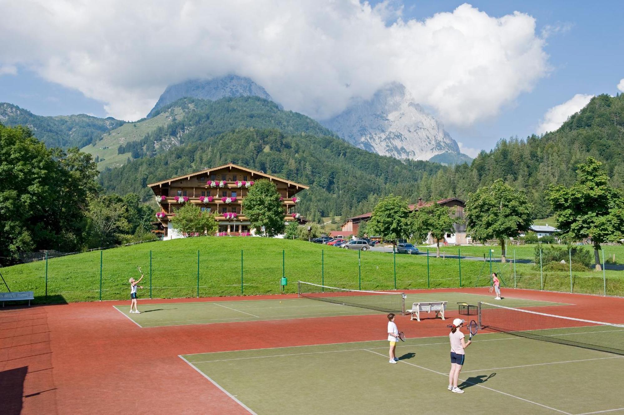 Gasthaus Mitterjager Kirchdorf in Tirol Exterior photo